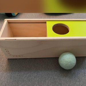 Lovevery ball drop w felt ball